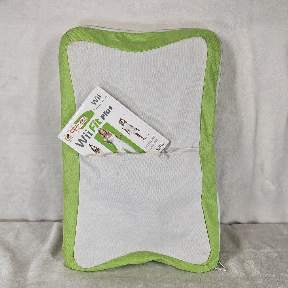 Nintendo Wii Balance Board White Wii Fit Plus Game‎ & Carry Bag Wireless Console